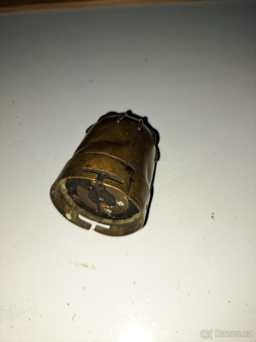 N A " V E T E R Á N A ". - 14