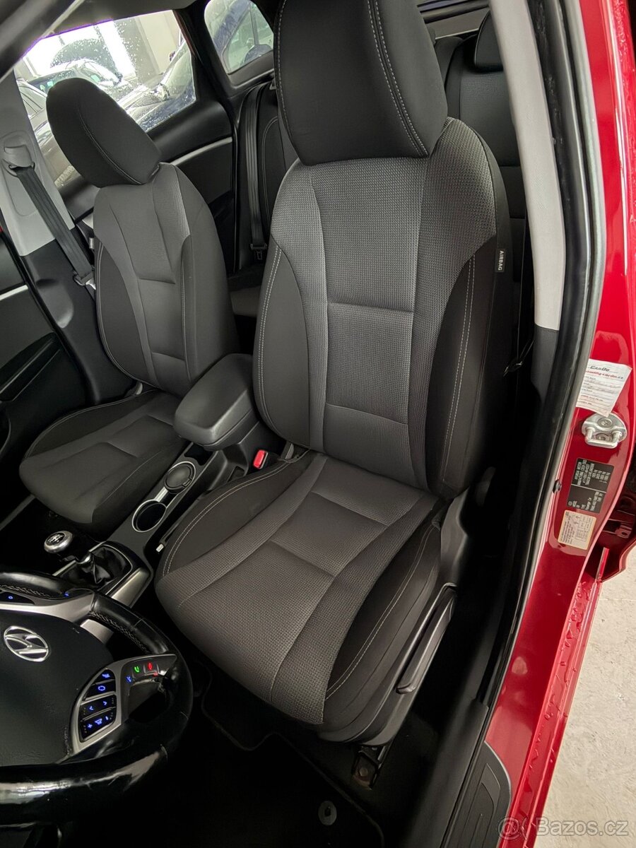 Hyundai i30. 1.6 CRDi 81 Kw - 14