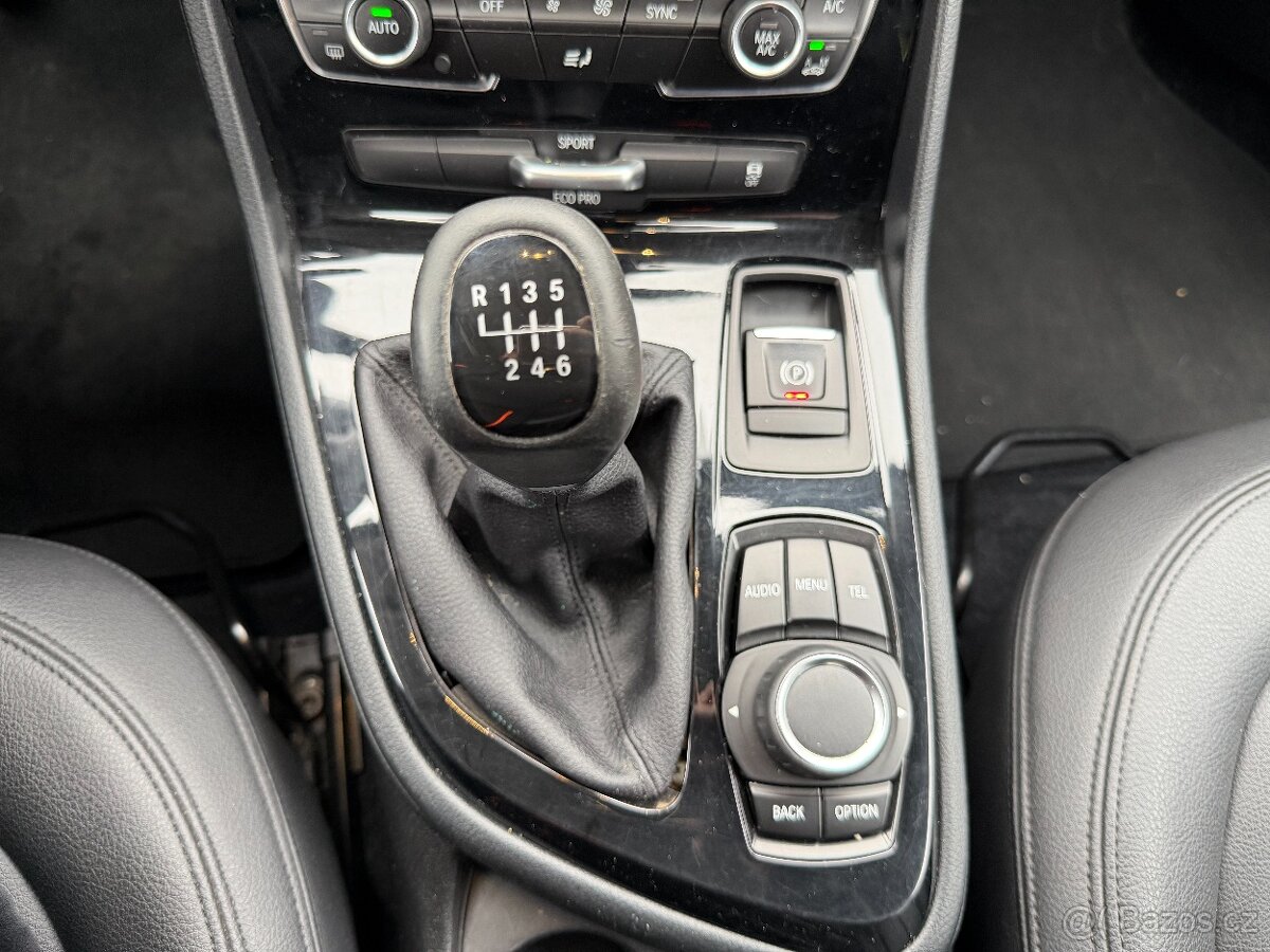 BMW Řada 2, 216d 85kW Active Tourer - 14