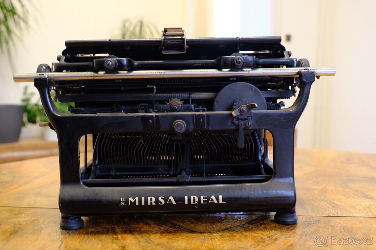 Starožitný psací stroj U.S. Mirsa Ideal - 14