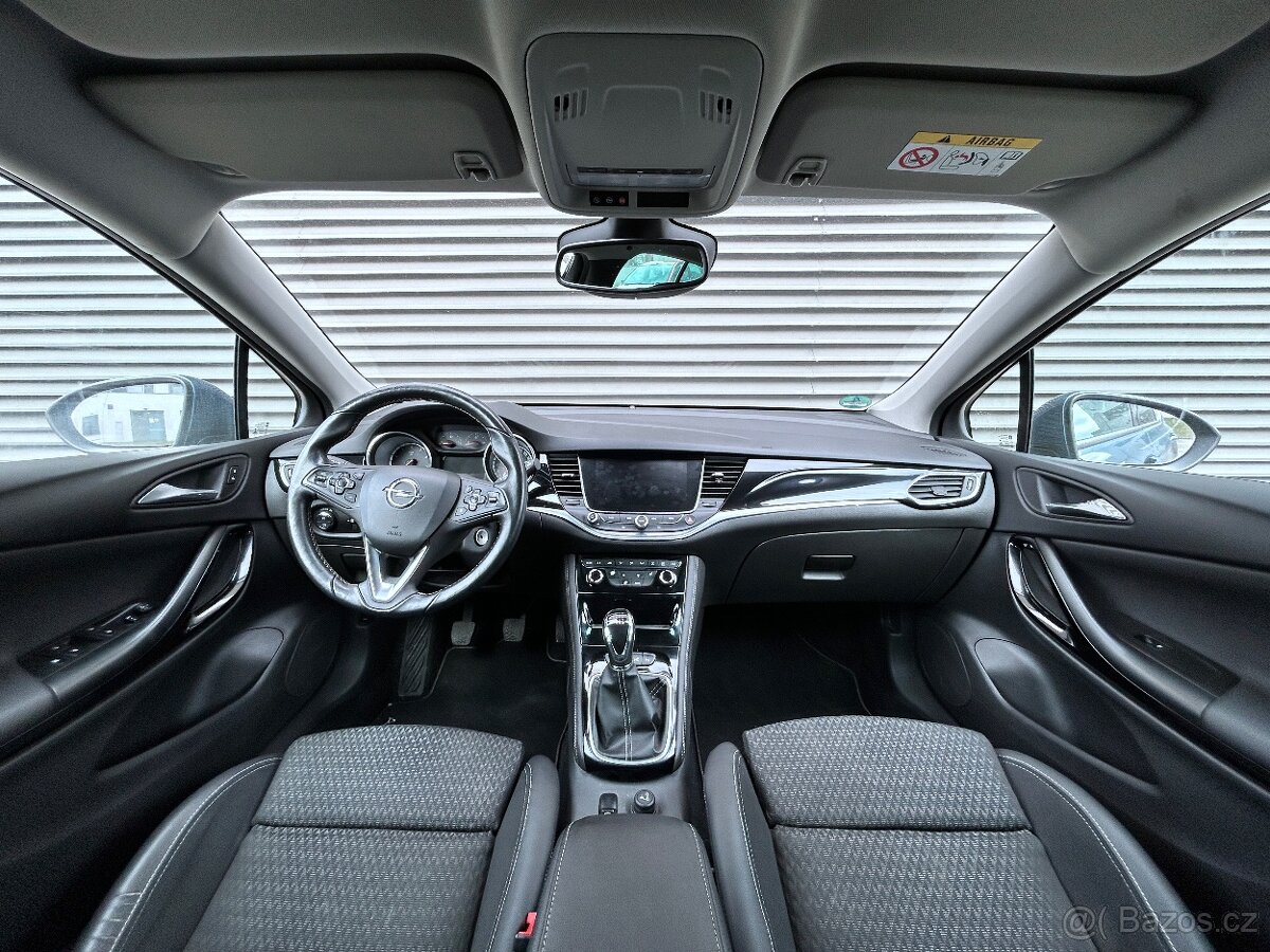 Opel Astra K hatchback, 2016, najeto 124.891 km, modrá - 14