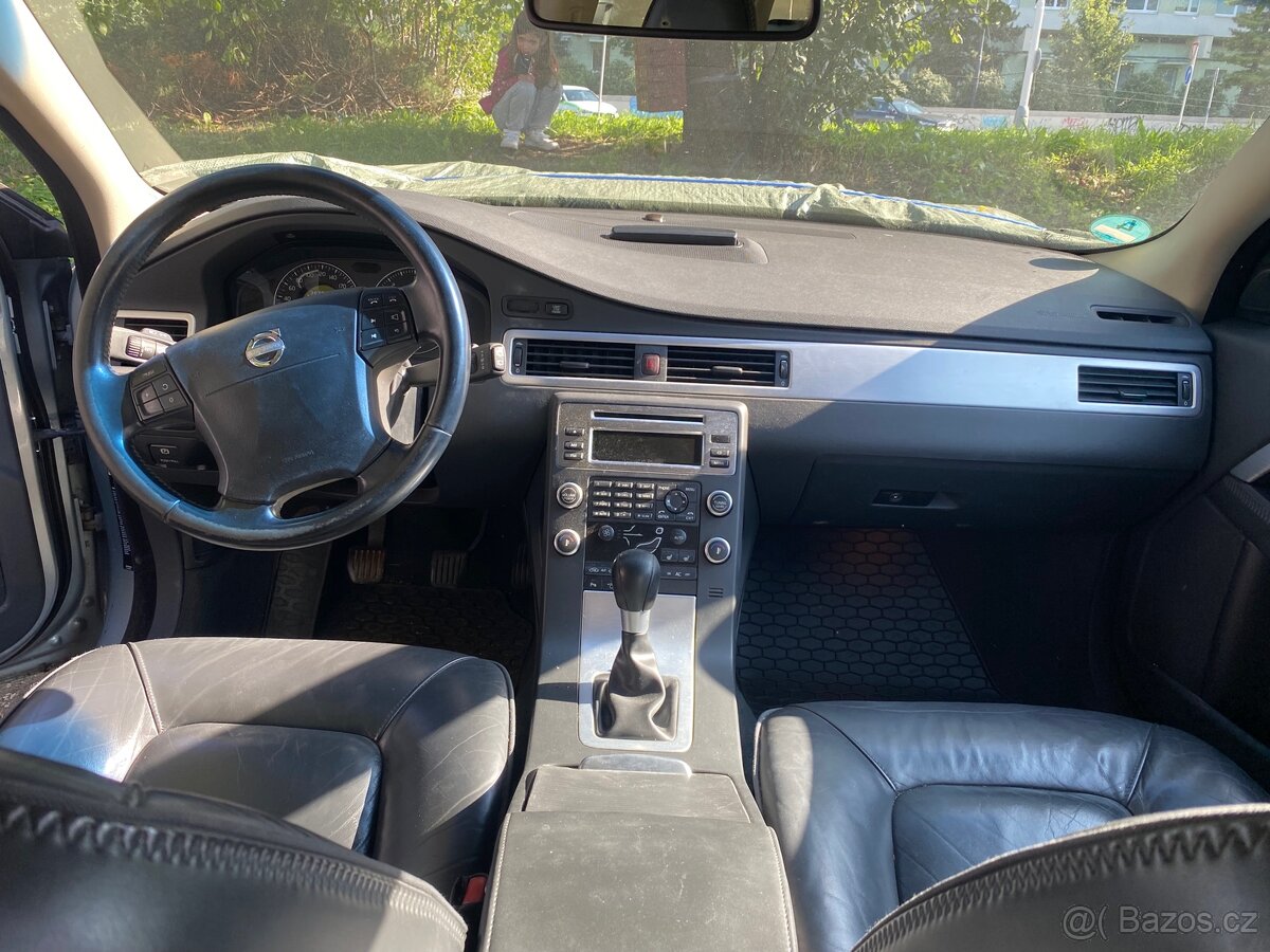 Havarované Volvo V70 - 14