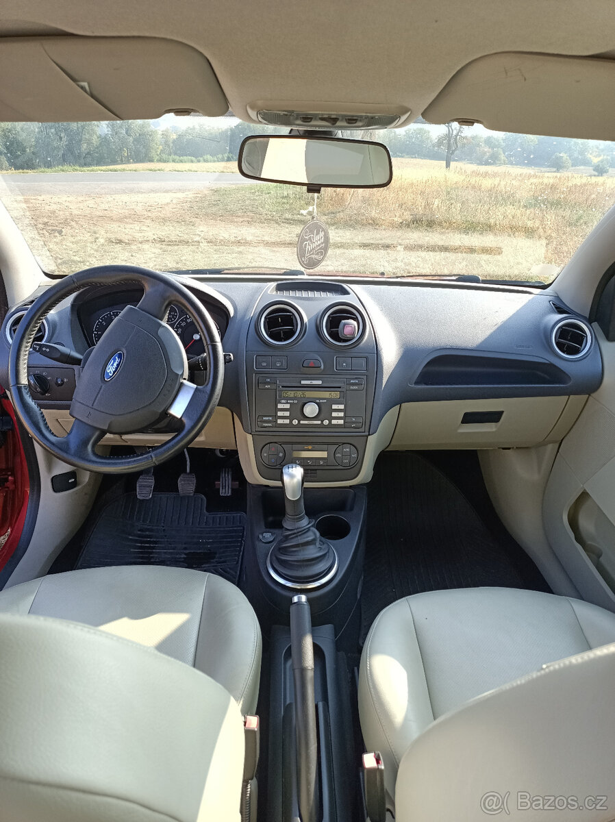 Ford Fiesta , 1,4 , GHIA - 14