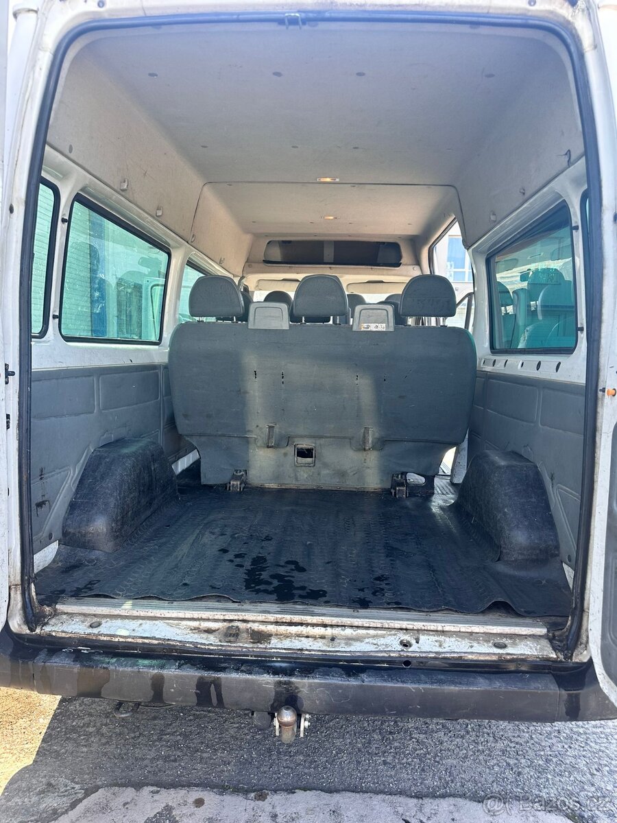 Ford Transit - 9 míst - 14