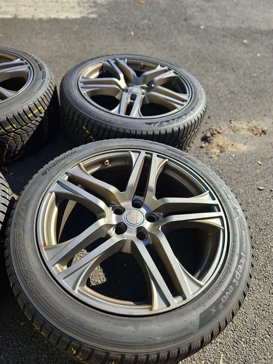 Kompletní kola na AudiQ5 Zimní pneu 255=45R20 - 14