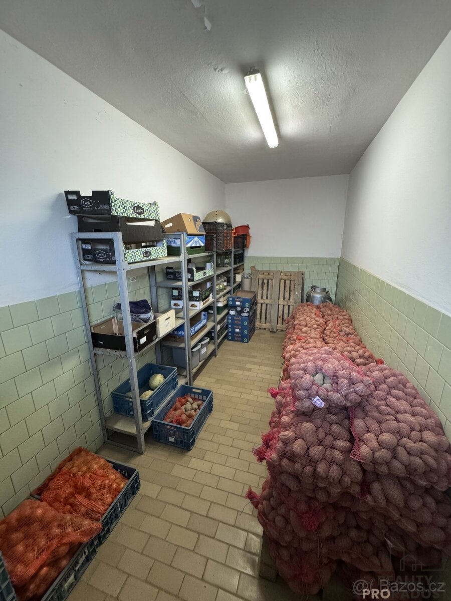 Prodej komerčního skladu - 14