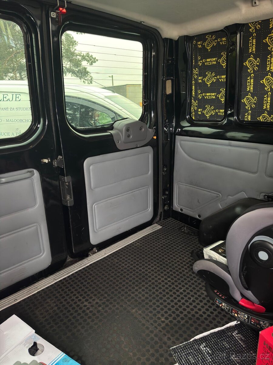 Ford-Transit Sport - 14