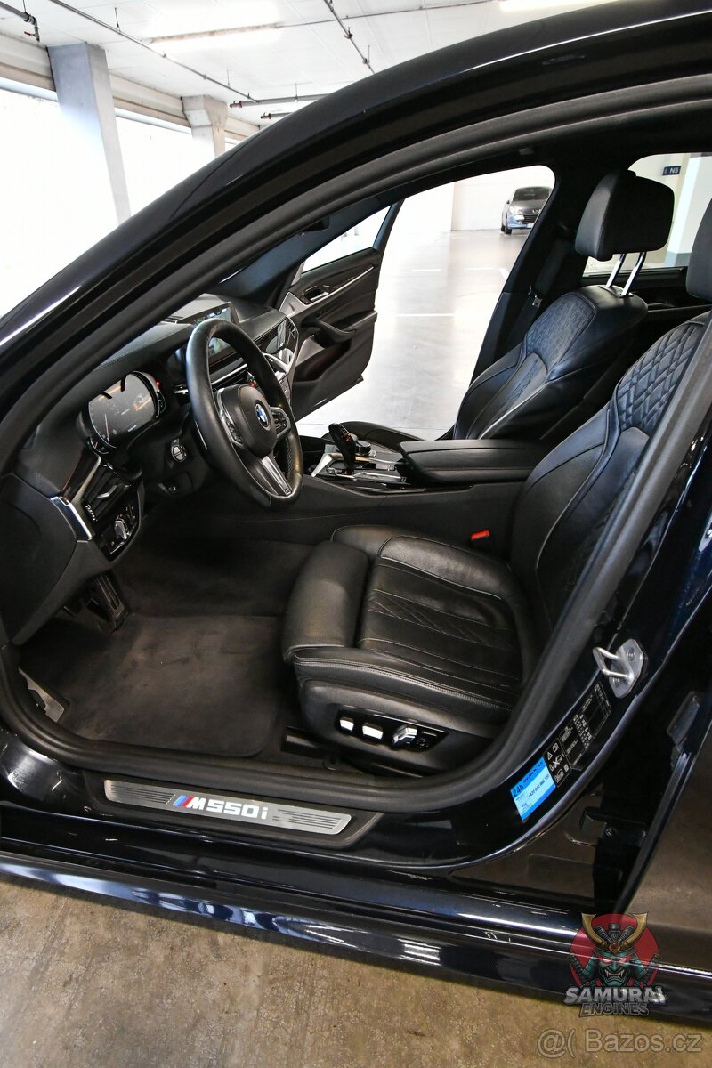 BMW M550i xDrive - 14