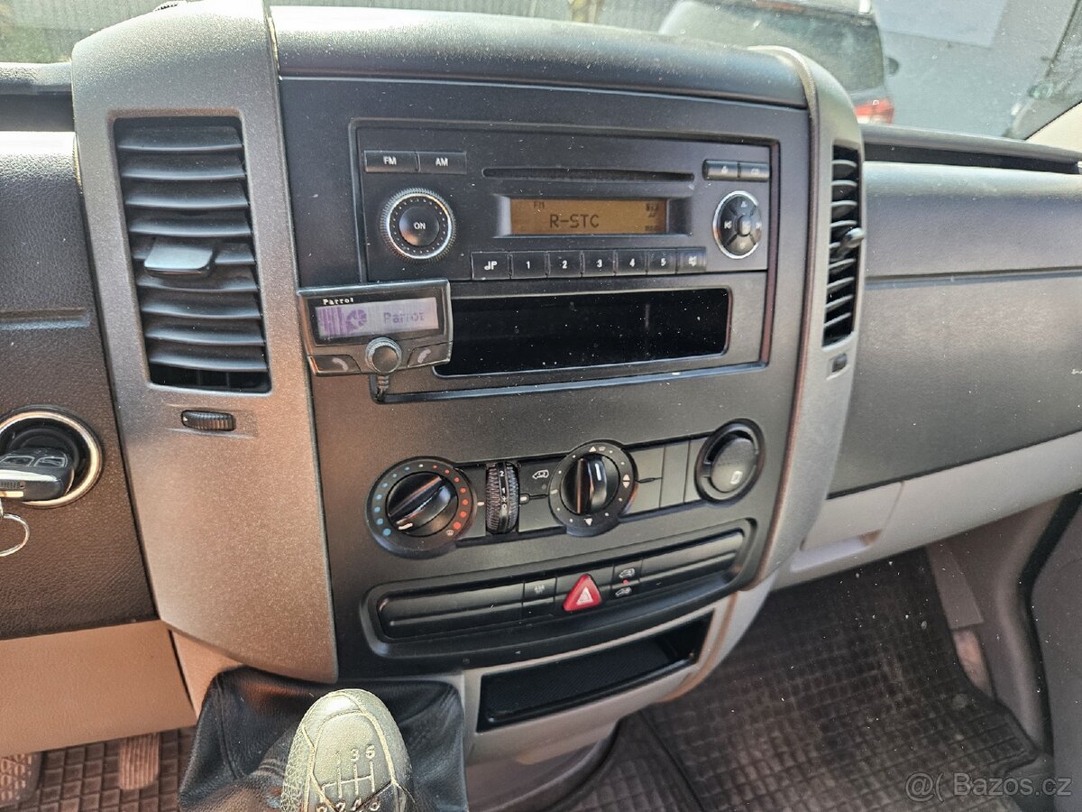 MERCEDES BENZ SPRINTER 209CDI 1 MAJITEL MB CZ KOUPENO - 14