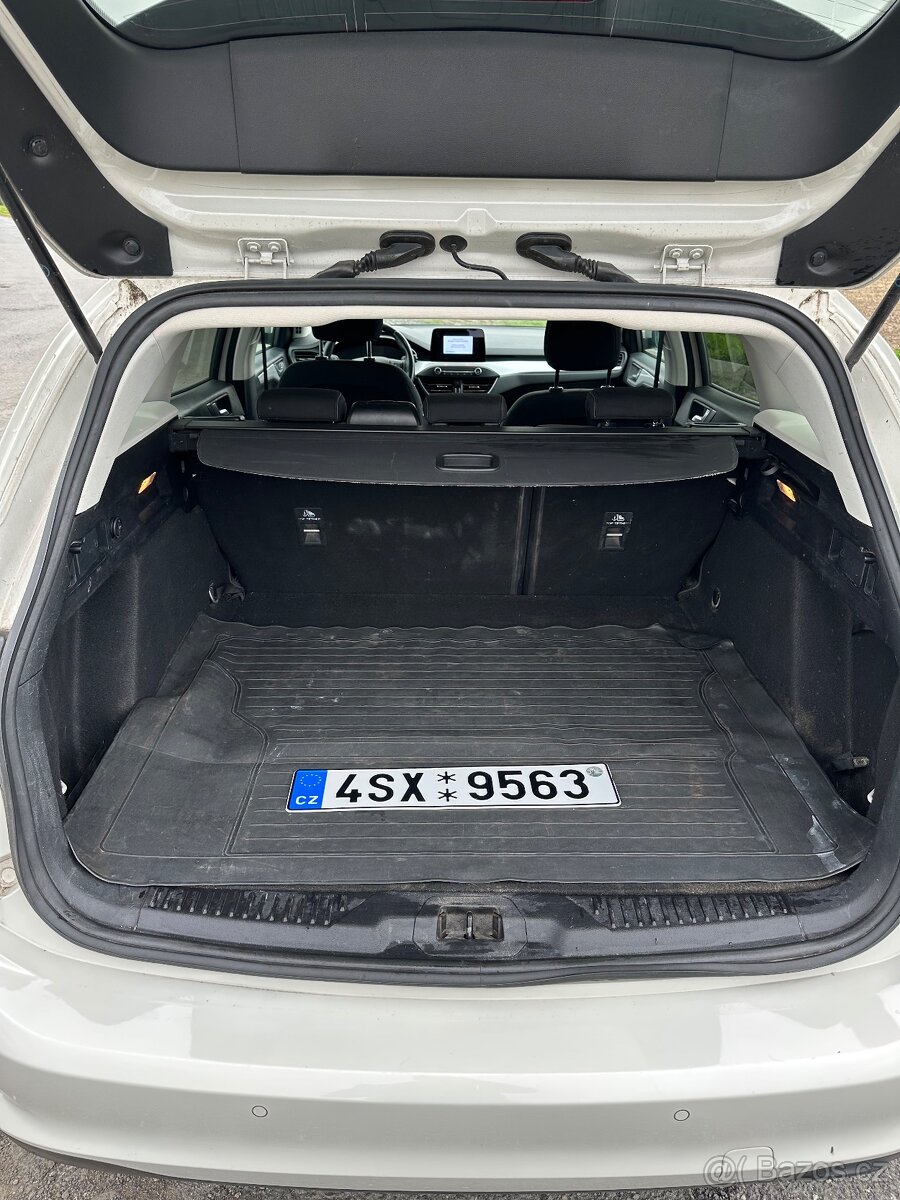 Ford Focus kombi nájezd 72000km - 14