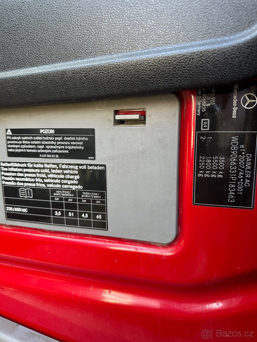 Mercedes Sprinter 313 2,2CDi 2016 nehavarovaný - 14