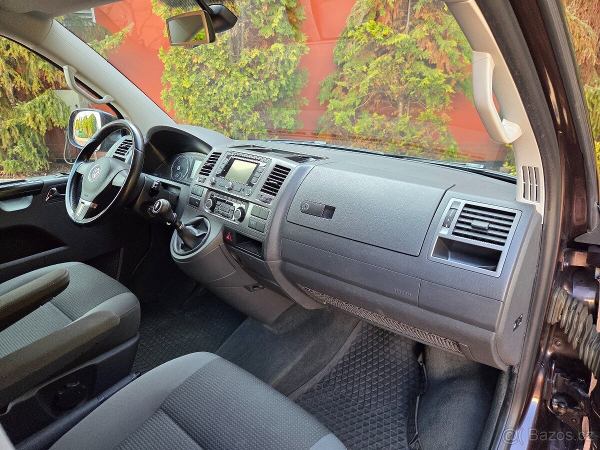 Multivan T5 2.0 TDI 103kW,Tažné,Webasto,4x4,2015 - 14