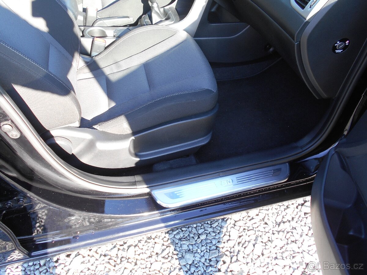 Hyundai i40 crdi 100kw - 14