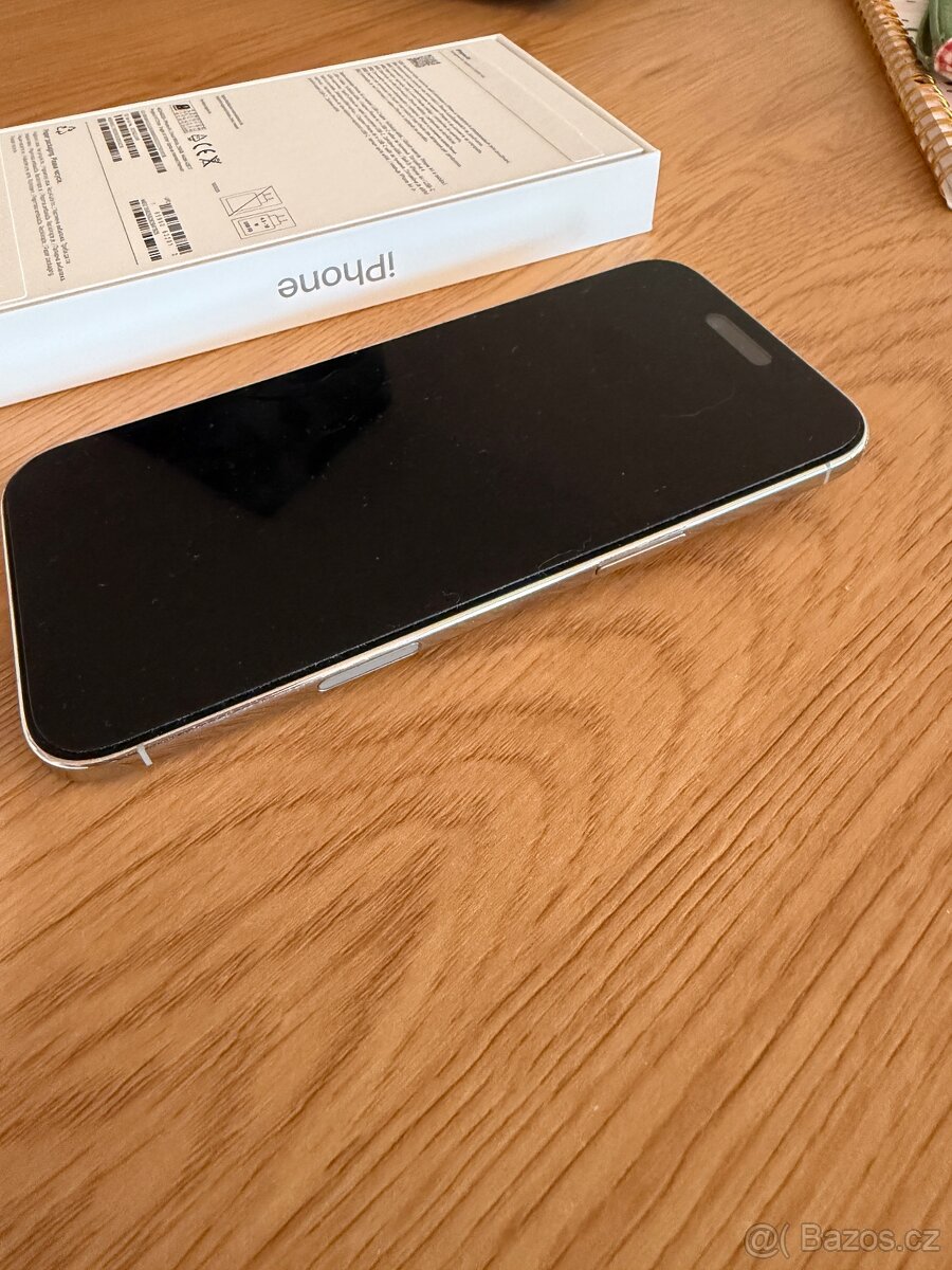 Apple iPhone 17 Air 256 gb - bíla - 14