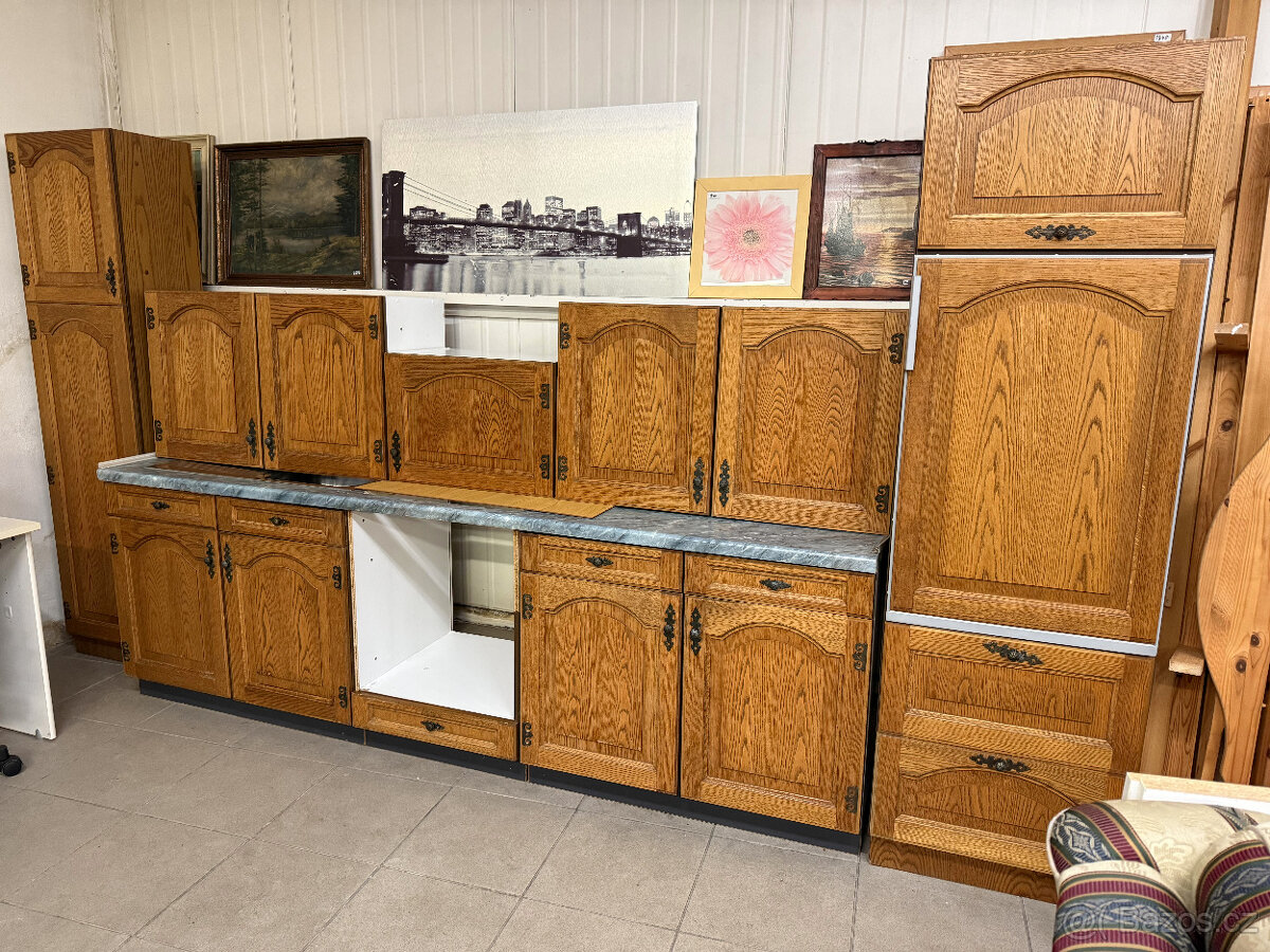 Dubová kuchyňská linka 370cm s lednicí - 14