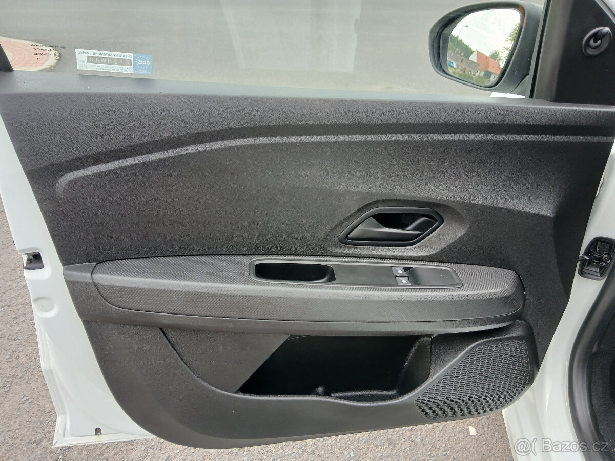 Dacia Sandero 1.0Tce jen 30.000 Km - 14