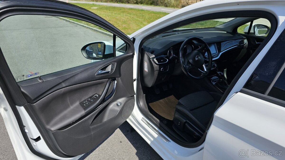 Opel Astra Sport Tourer ST 1.6 CDTI S S 110k ECOTEC Dynamic - 14