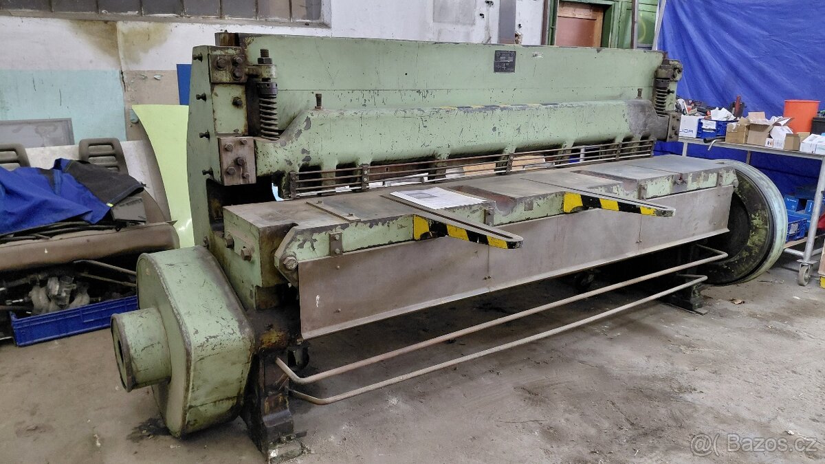 ROZPRODEJ STROJŮ - 14