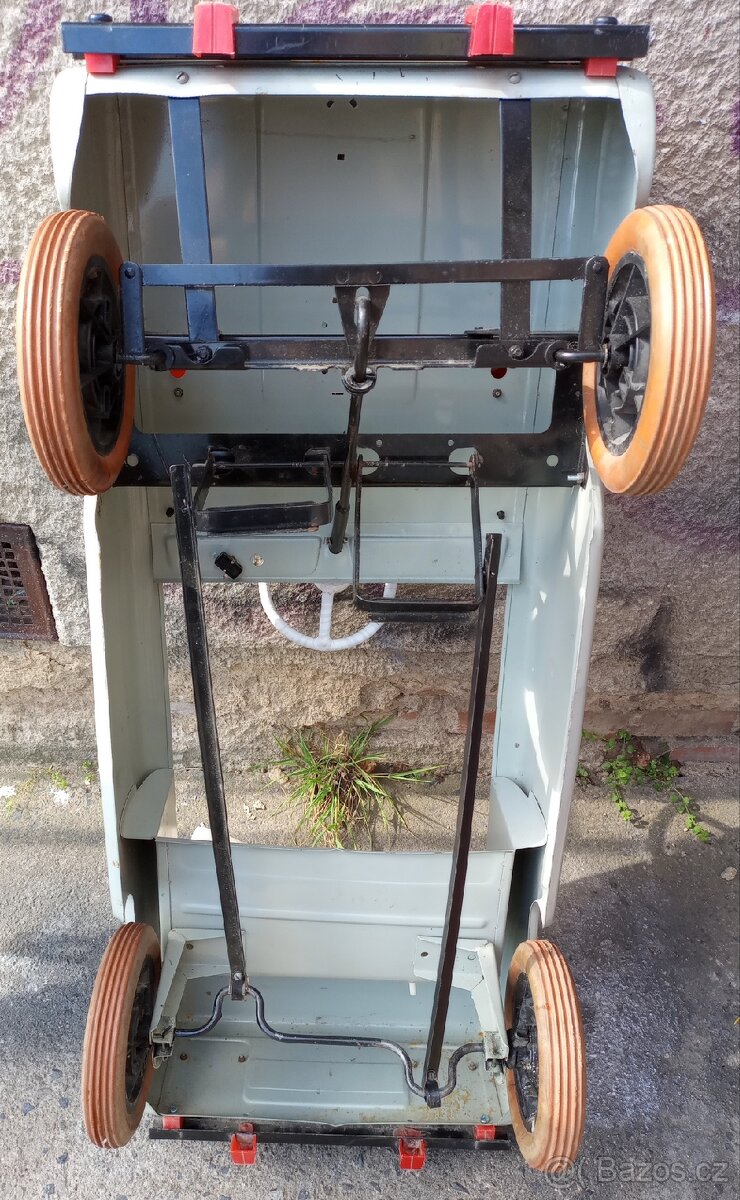 Šlapací autíčko Vaz. - 14