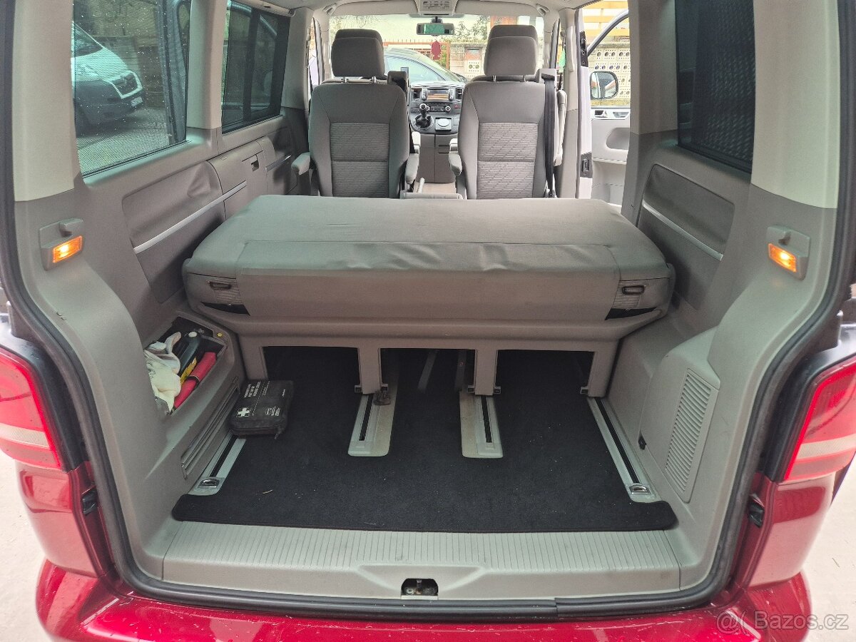 VW Multivan T5 2.0 TDI 7 miestne - 14