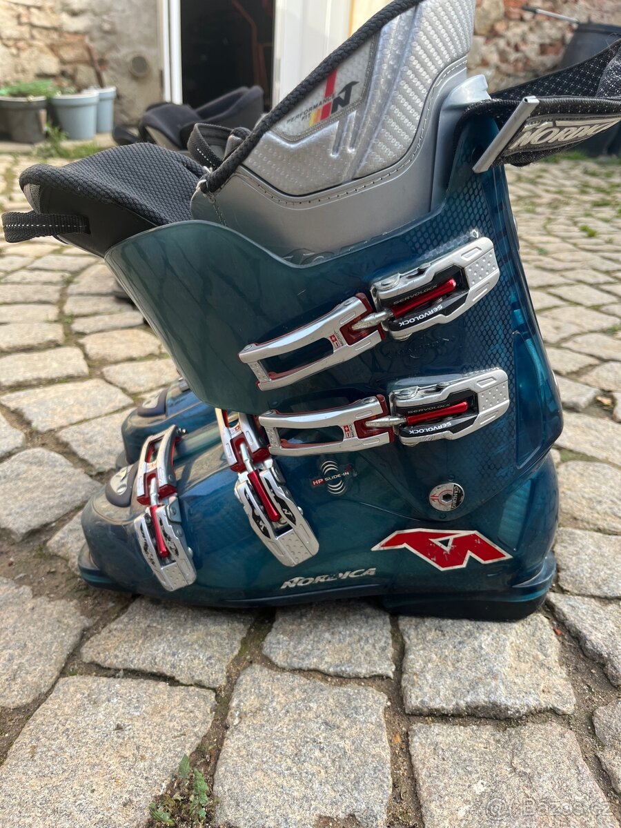 Lyže, snowboard, lyžáky, boty na snowboard - 14