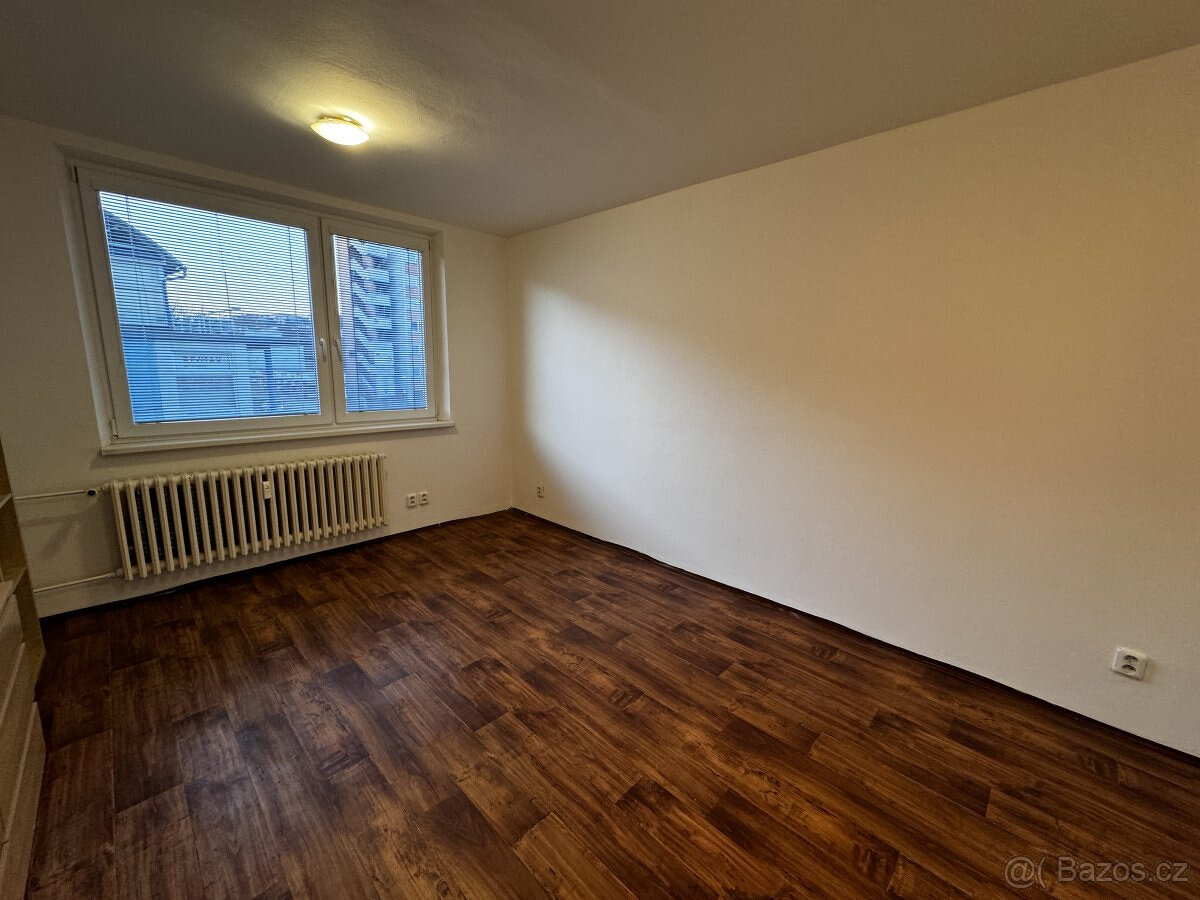 Pronájem bytu 2+1, Dlouhá, Zlín, 13000 Kč/měs, 56 m2 - 14