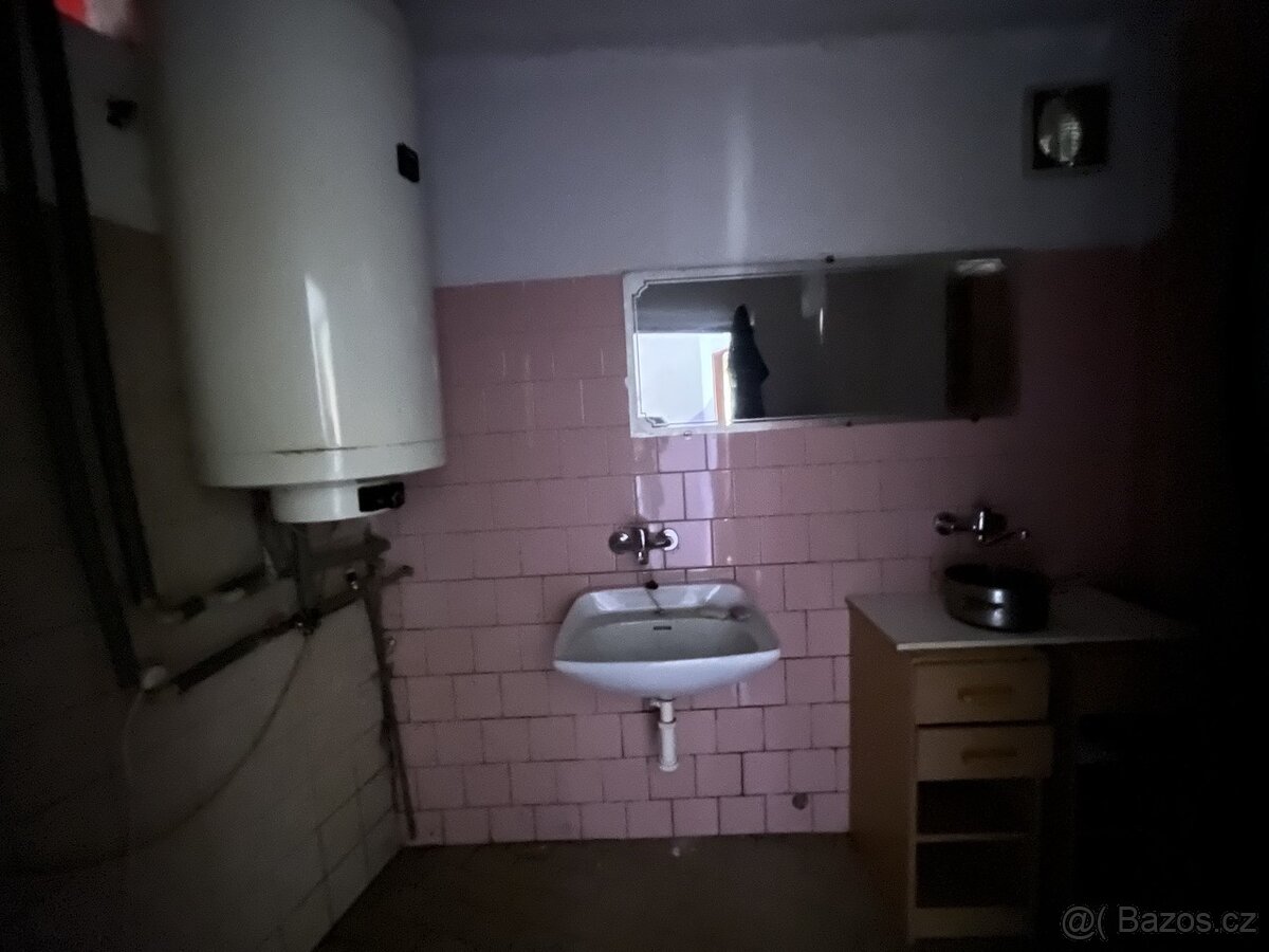 Secesní vila v centru Pacova - 14