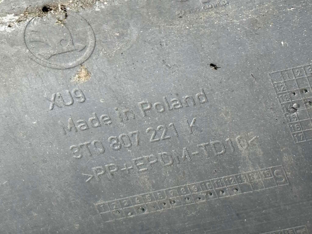 ŠKODA SUPERB 2 FACELIFT - nárazník + maska KO 3T0807221K - 14