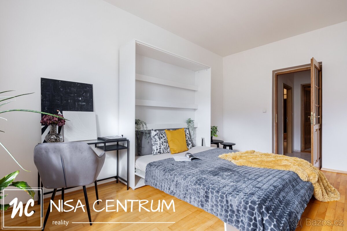 Prodej atypického podkrovního bytu 260 m² v Praze - Vinohrad - 14