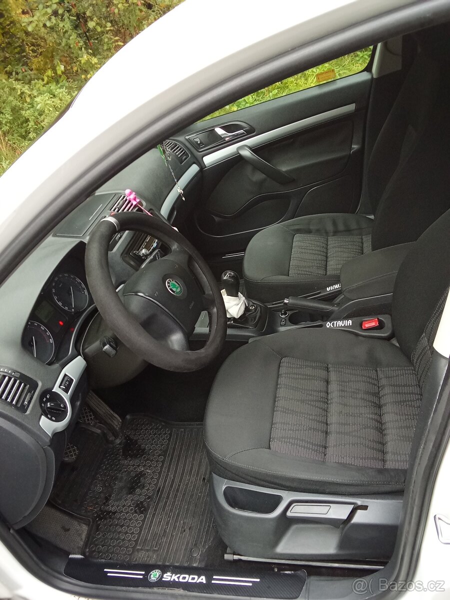 Prodám-Škoda Octavia 2 Combi 1.9.TDI-77kw,r.v 2007 - 14