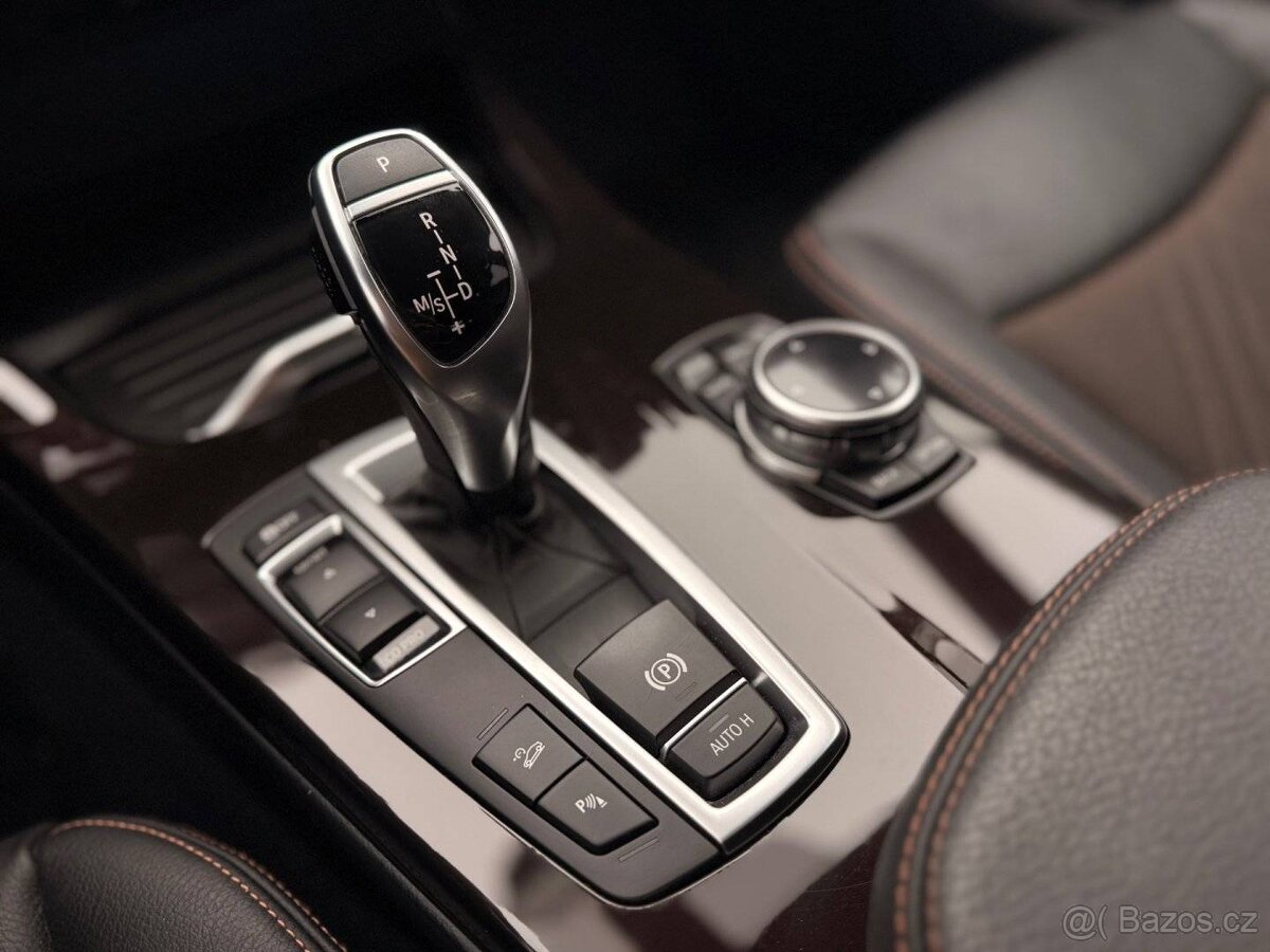 BMW X4, xDrive30d, 2.Maj, ČR, 4X4, SERVIS - 14