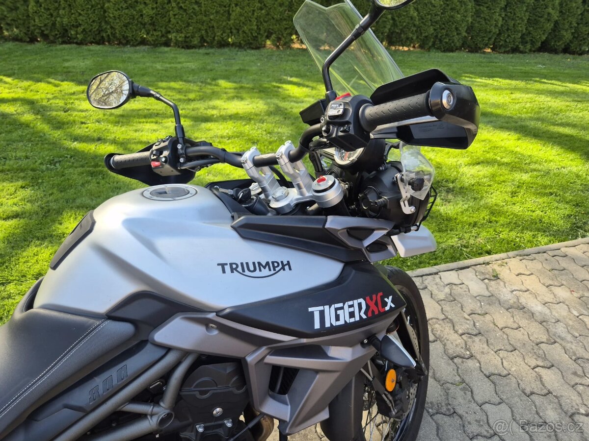 TRIUMPH TIGER XCX 800 - 14