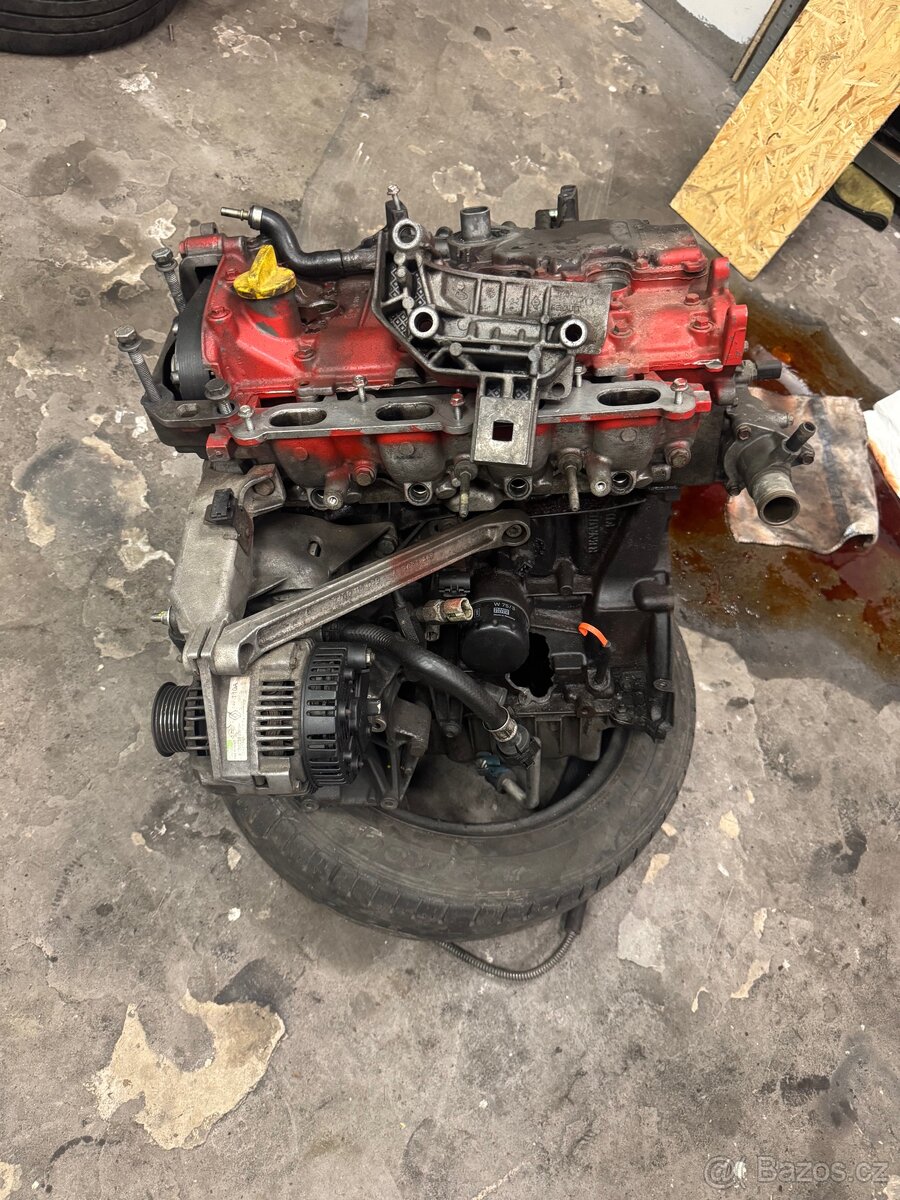 Renault Clio Sport 172/182 2.0 16V - 14