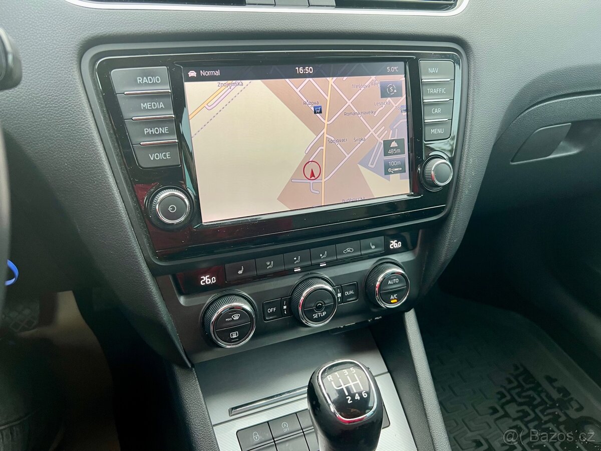 Škoda Octavia III Combi 2,0 TDi 110kW Elegance - 14