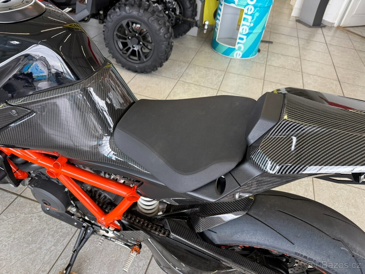 KTM 1290 Super Duke R - 14