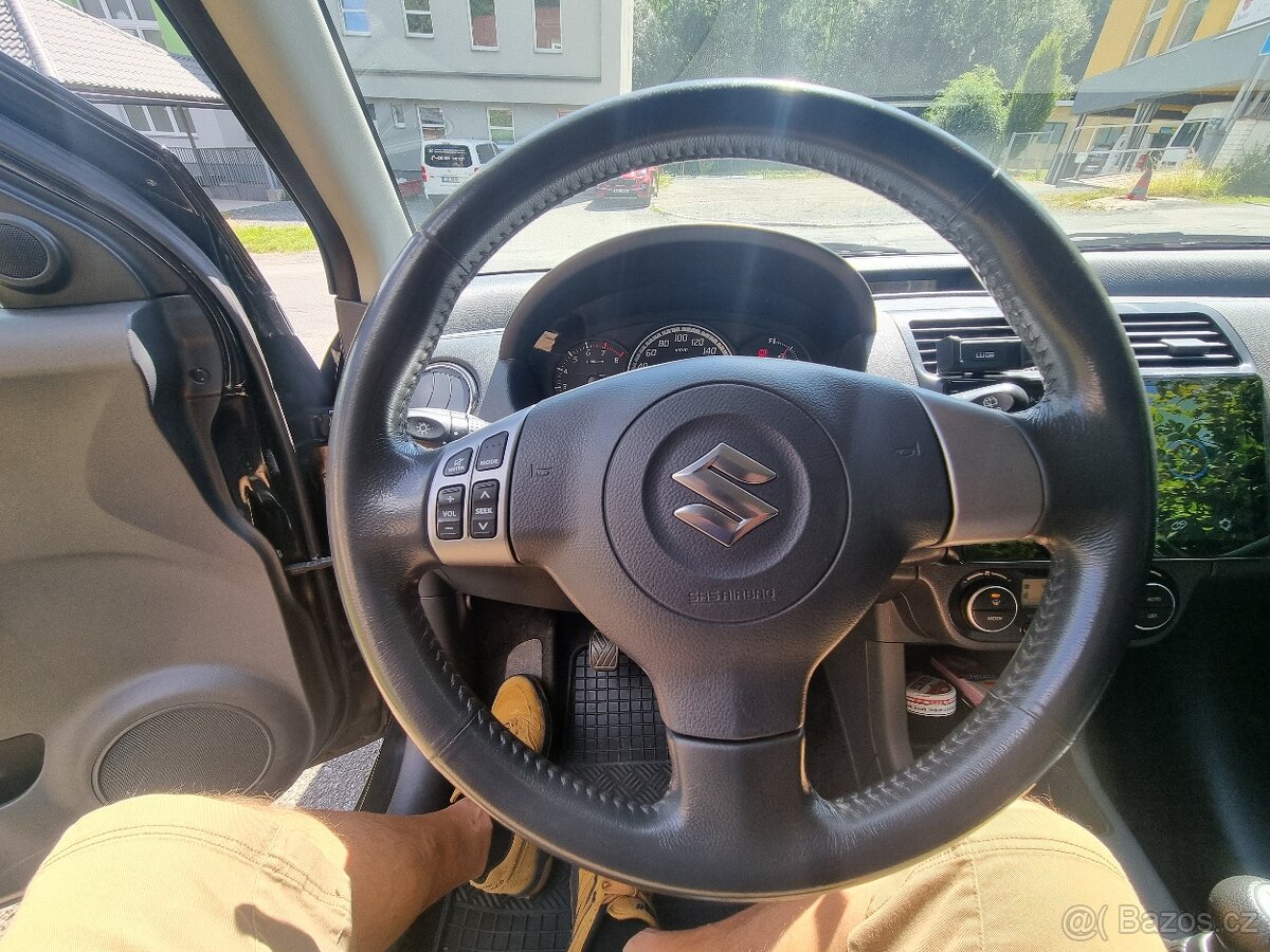 Swift 1.3 GL 5dveří 4x4 - 14