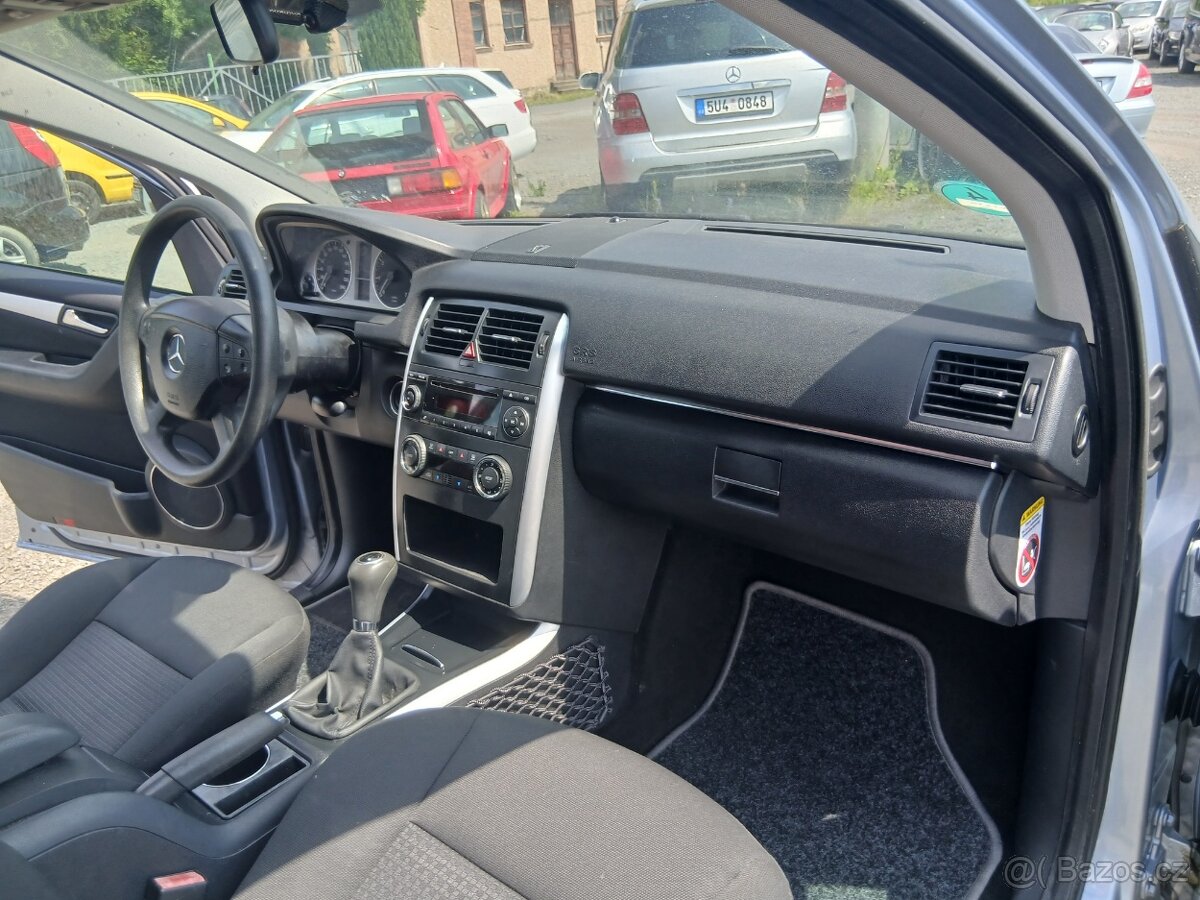 MB B, 1.7i, KLIMATRONIC - 14