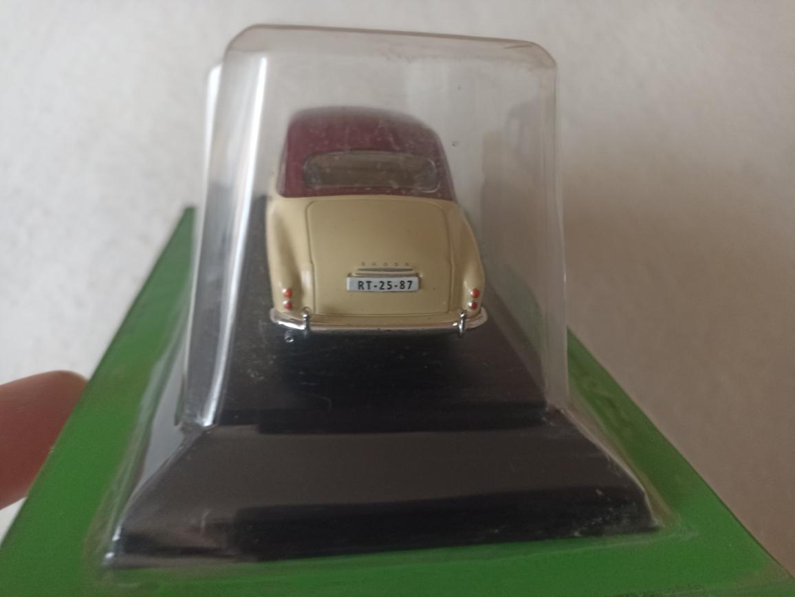 Model TATRA 603- Černá a TATRA 603-1-Bílá a Škoda 1200 - 14