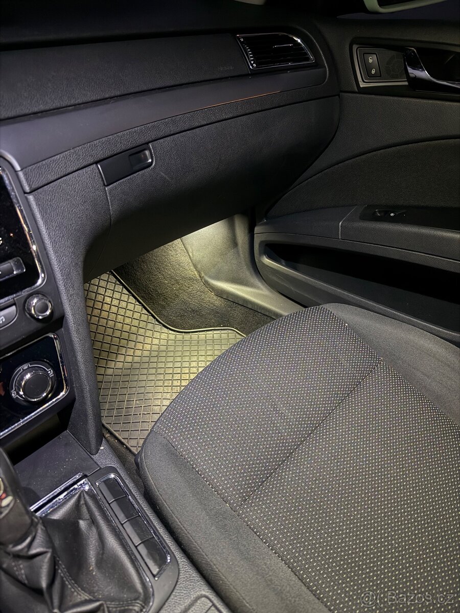 Škoda Superb combi 1.4tsi 92kw - 14