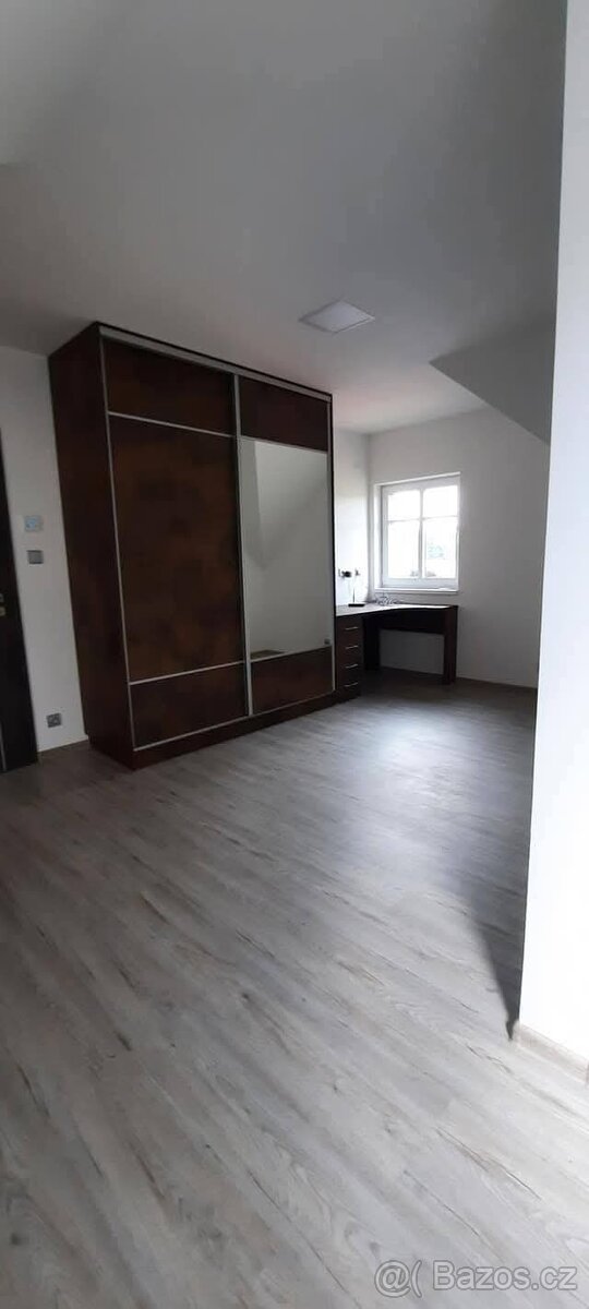 Byt v rodinném domě - 14