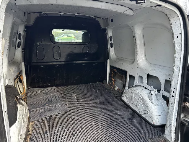 Renault Kangoo Express 1.5 dCi Rok 2013 ČR Původ - 14