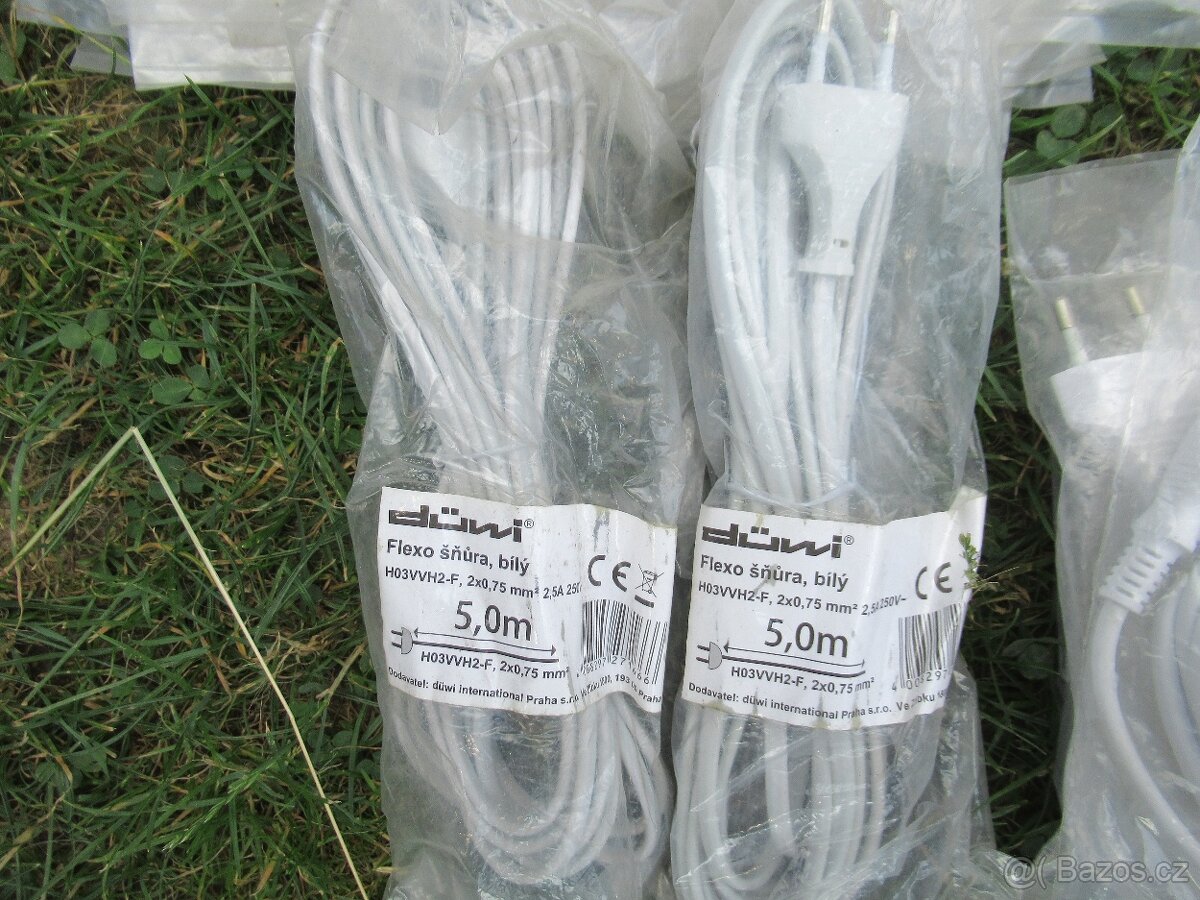 Propojovací kabely a konektory cinch a scart + síťové šňůry. - 14