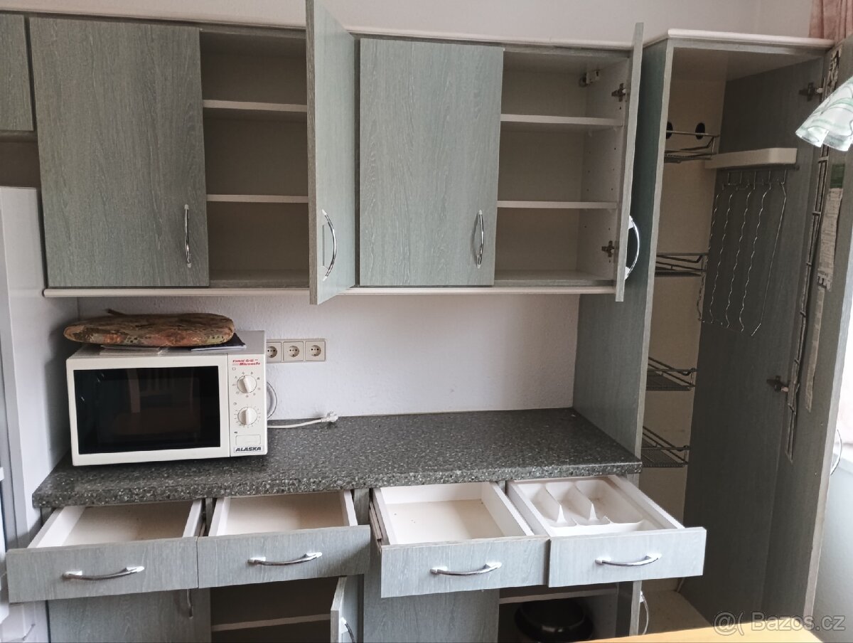 Velká Kuchyňská linka 6-7 metrů - 14
