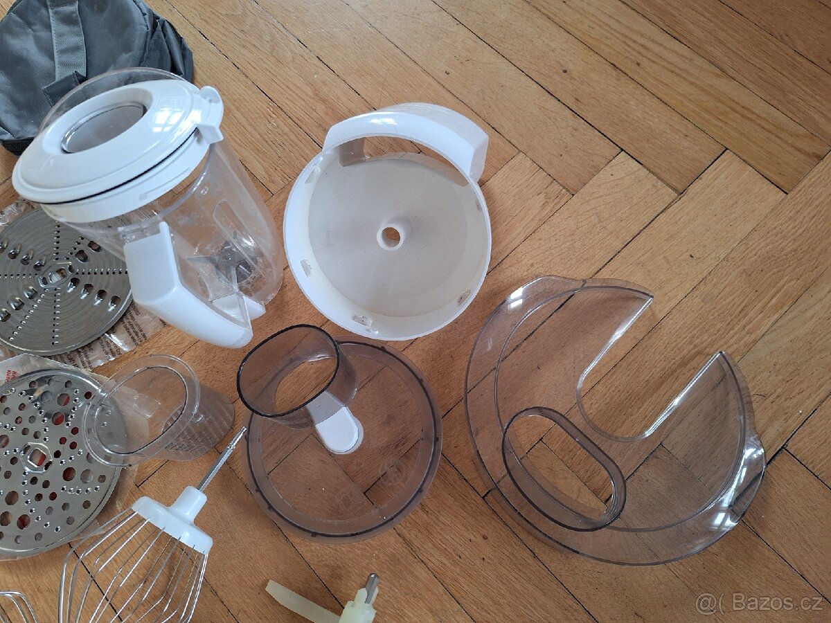 Rezervace Kuchyňský robot Bosch CNUM 51 + příslušenství - 14