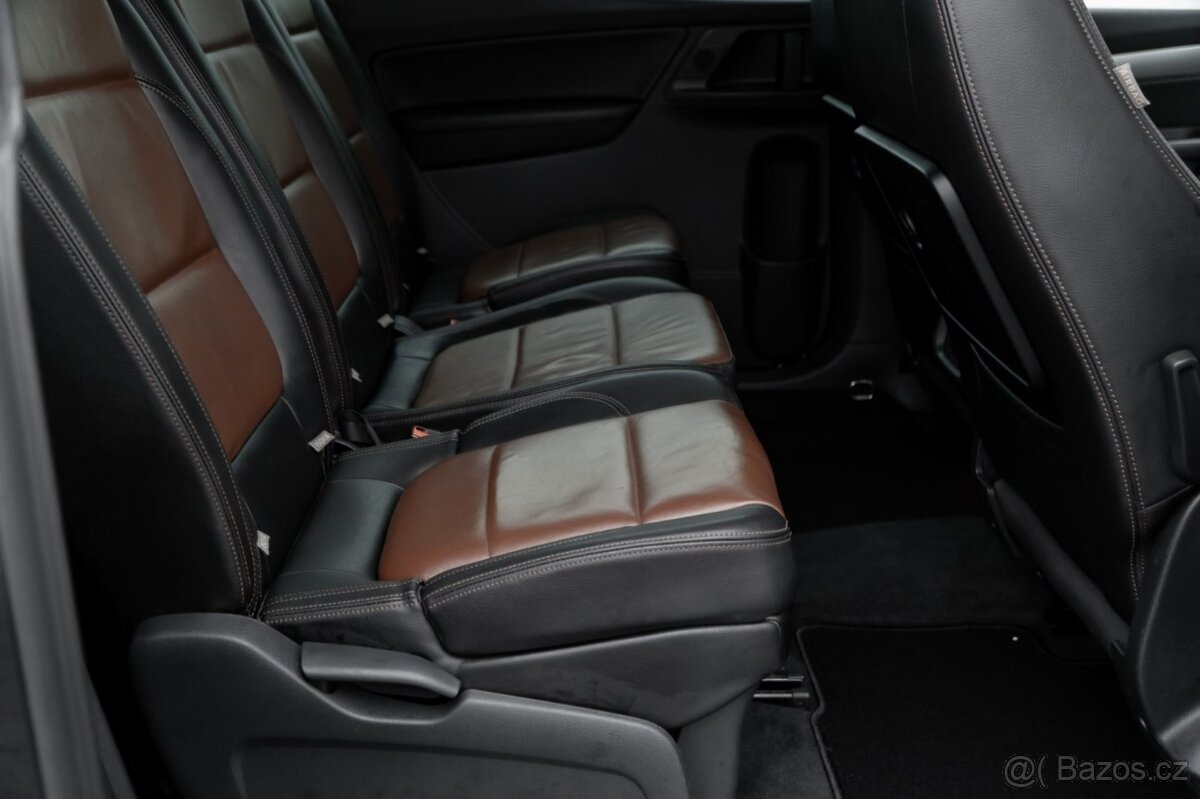 Volkswagen Sharan 1.4 TSI MAX VÝBAVA 7MÍST - 14