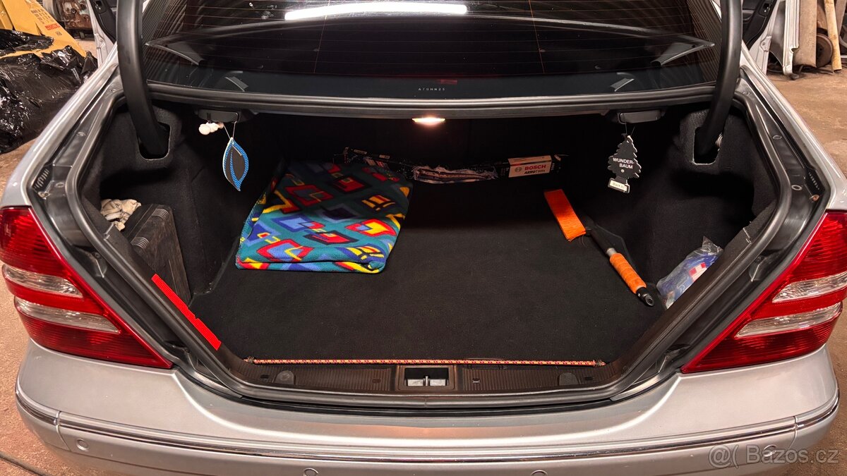 Mercedes Benz C320cdi 165kw Avantgarde MANUÁL - 14