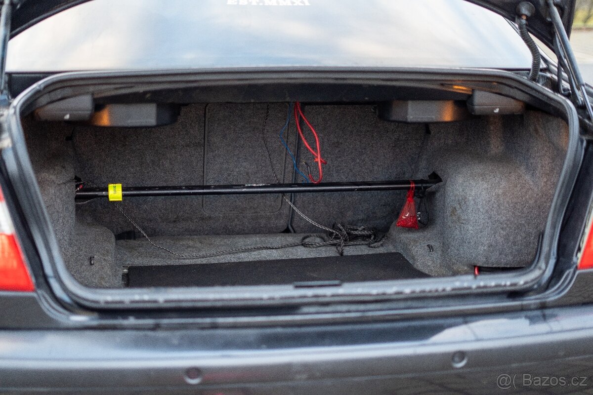 BMW E46 330i 170 kw - 14