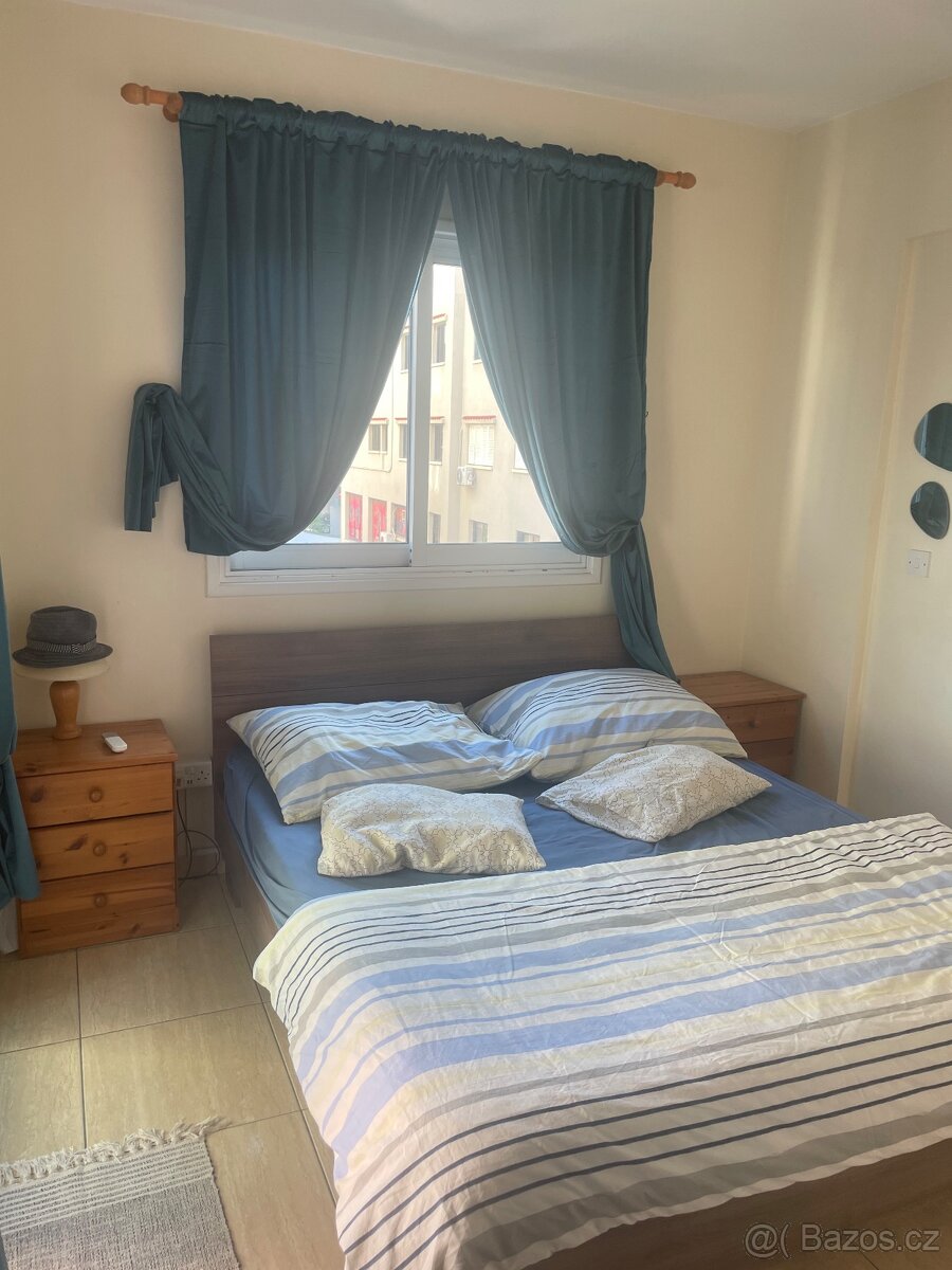 KYPR - LARNAKA, byt 3+1 s terasou, bazénem a park. stáním - 14