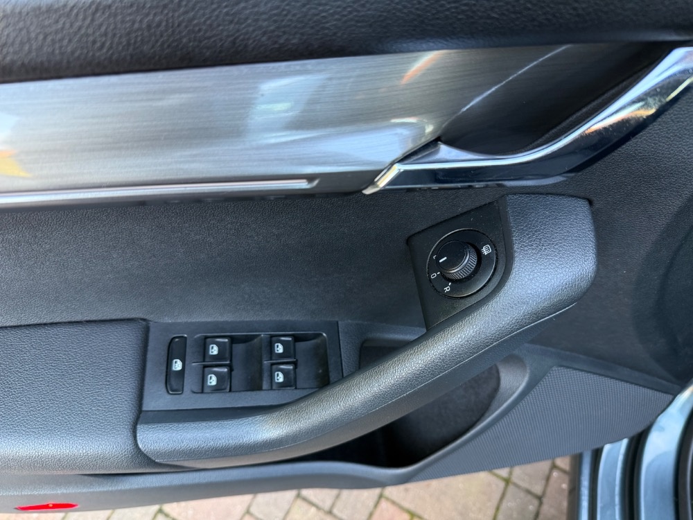 ŠKODA OCTAVIA 3 1.8 TSI 132KW STYLE ACC FULLLED NAVI KAMERA - 14