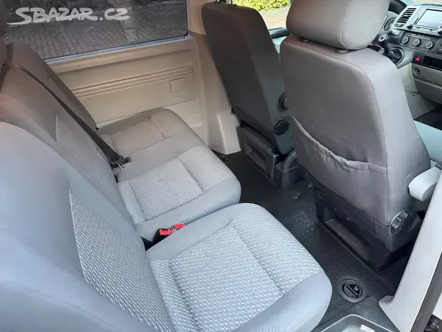VW Caravelle T5 2.0 TDI 84kW,9.Míst,Webasto,Kamera - 14